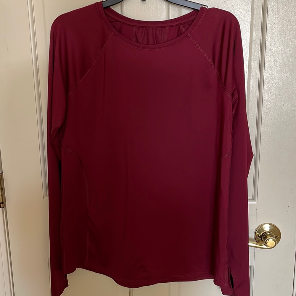Womens Medium Workout Gear Long Sleeve Top